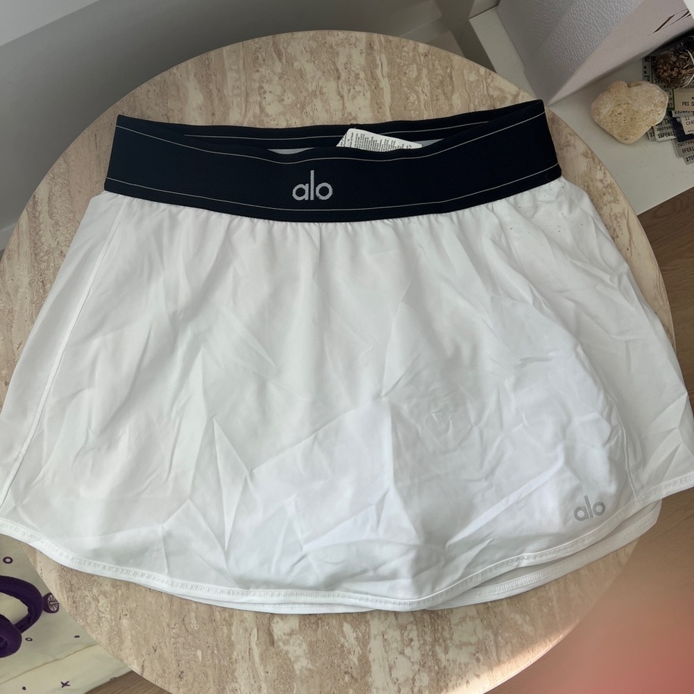 ALO Yoga White Mini Skirt with Black Waistband